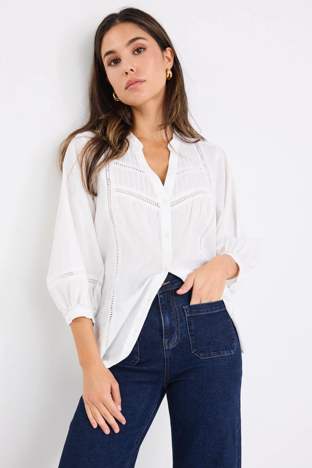 IVY & JACK ORNAMENTAL PINTUCK SHIRT - WHITE