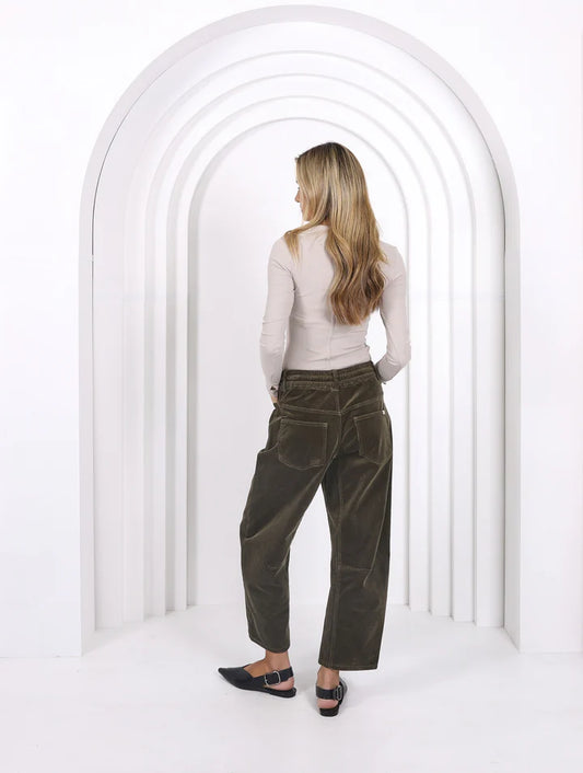 MONACO JEANS - LEO BARREL JEAN CORDUROY - FOREST MOSS