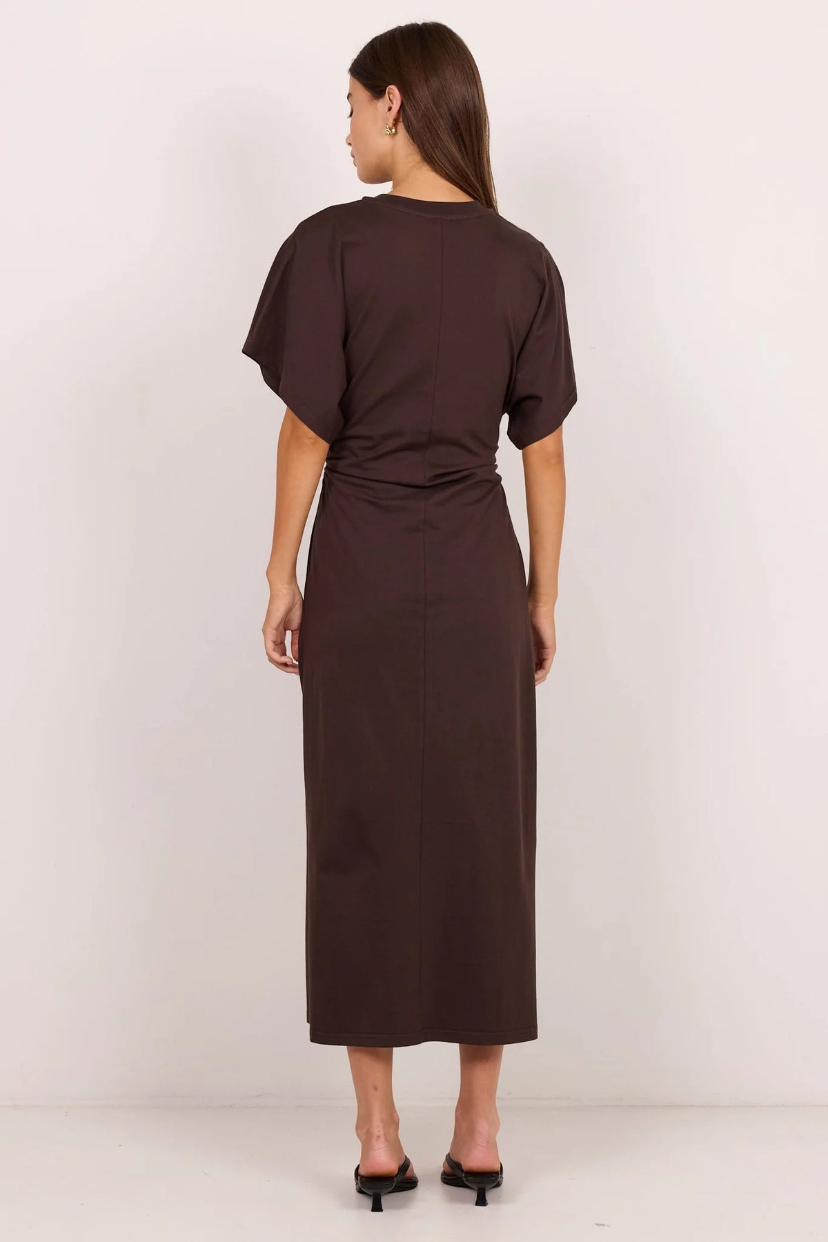 RE:UNION LABEL - PULSE DETAIL DRESS - CHOCOLATE