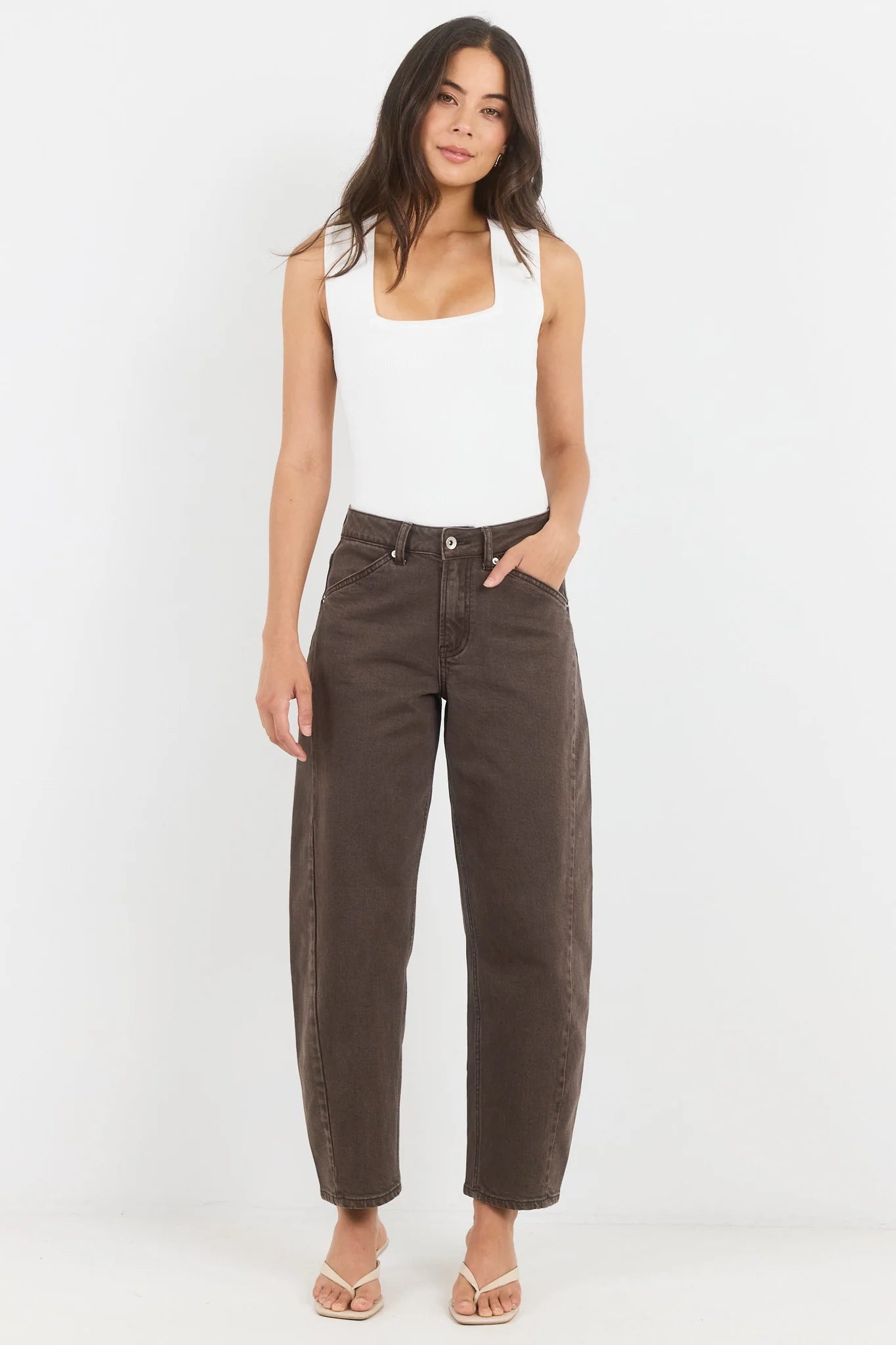 STORIES BE TOLD - IDOLISE BARREL JEAN - MOCHA