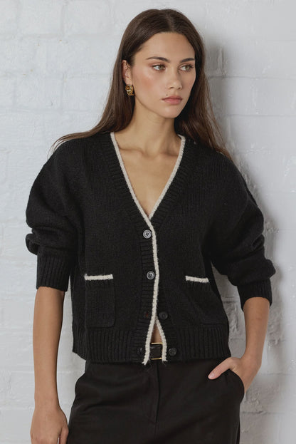 IVY & JACK RAPPORT V NECK CARDIGAN - BLACK