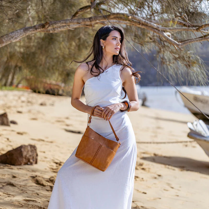BLACK CAVIAR MELODY CROSSBODY BAG - TAN