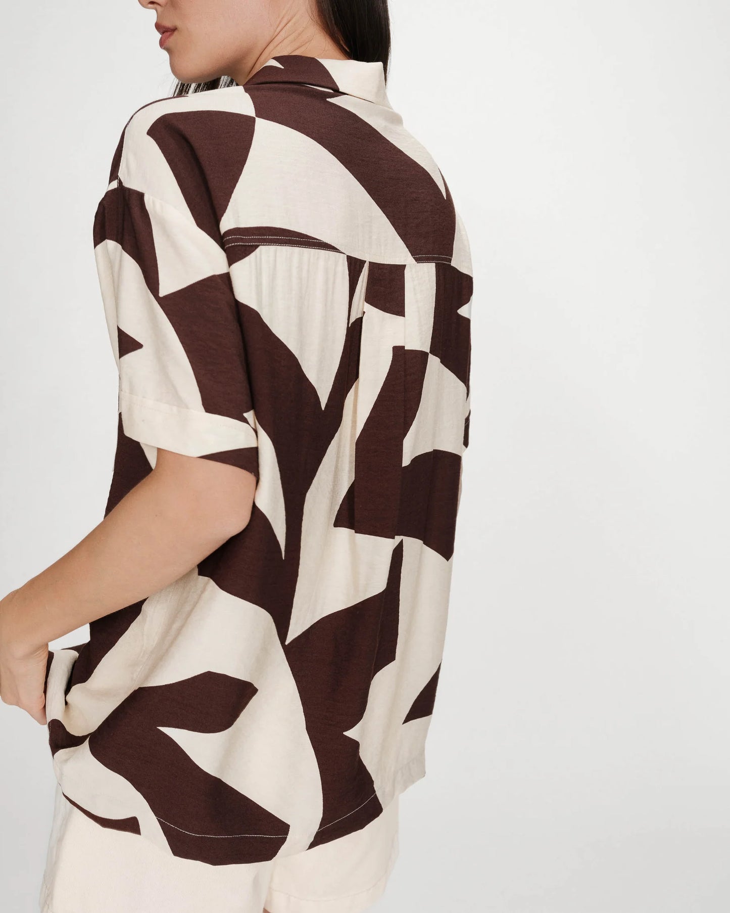 GRACE & MILA VEIL SHIRT - CHOCOLATE