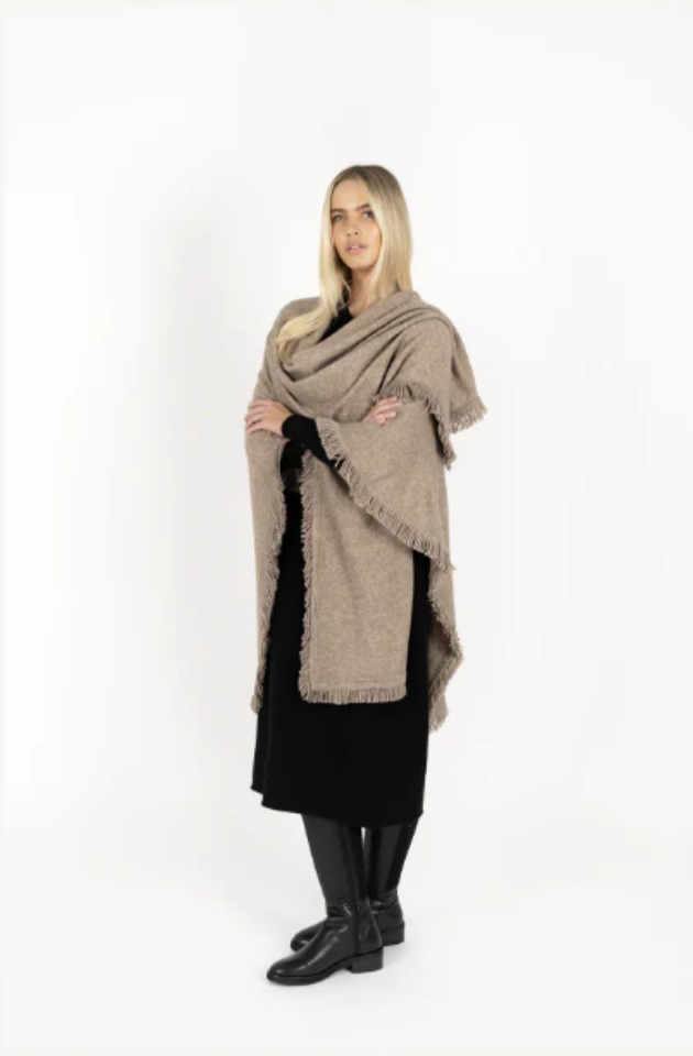 HUMIDITY LIFESTYLE FRINGE WRAP - HAZELNUT - HW25612