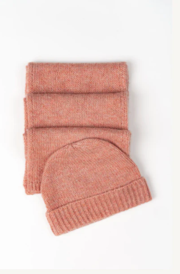 HUMIDITY LIFESTYLE FORTUNE BEANIE - CORAL - HA02
