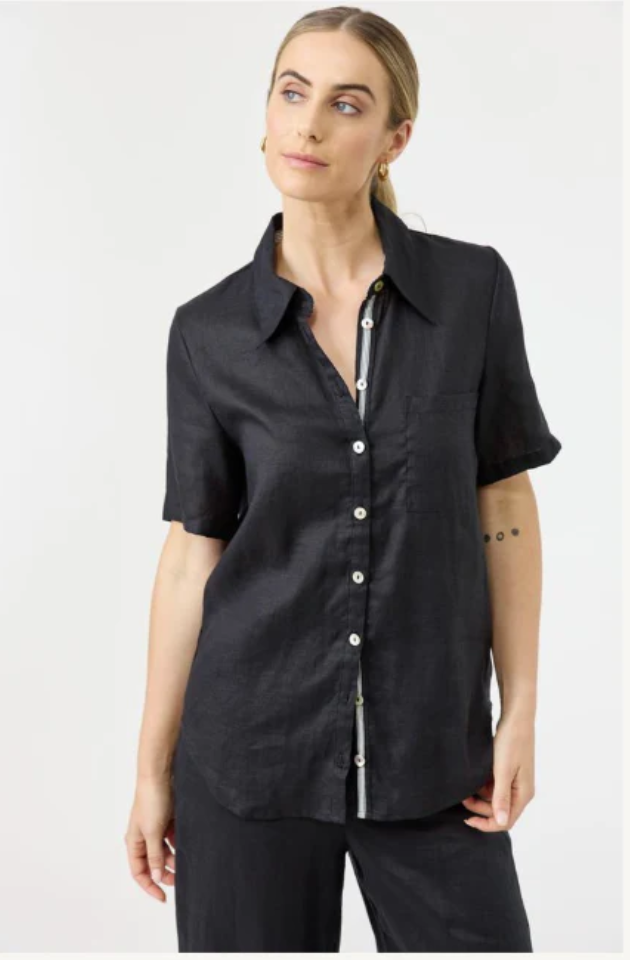 EB & IVE STUDIO SHORT SLEEVE SHIRT - BLACK - 2593221