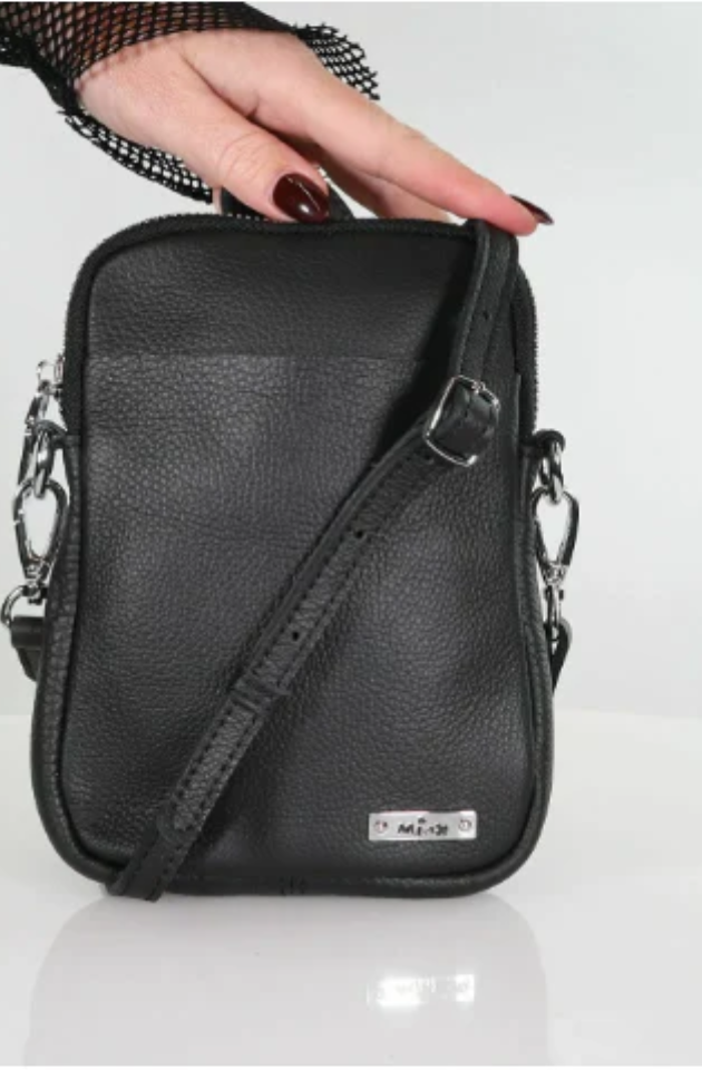 MINX THE BUZZ BAG - BLACK