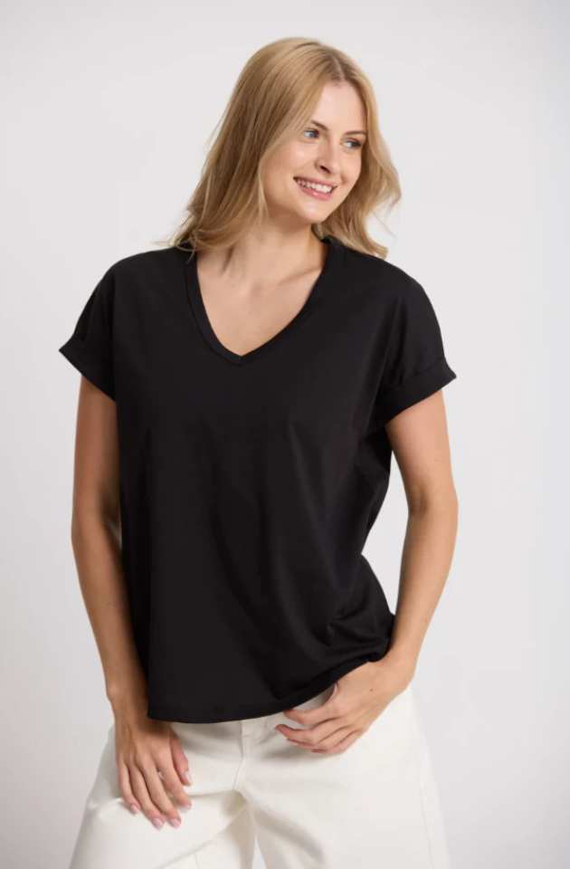 STELLA & GEMMA SOHO CUFF V-TEE - BLACK - SGTS3558
