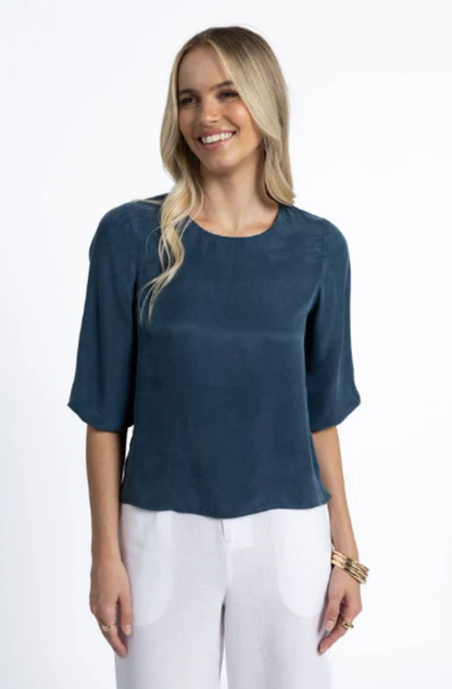 HUMIDITY LIFESTYLE IVY BLOUSE - NAVY - HS25216
