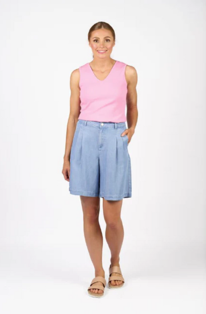 KNEWE NAOMI SHORT - LIGHT BLUE