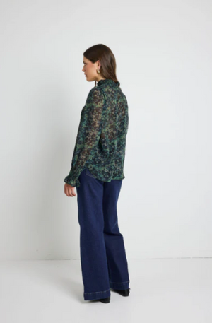IVY & JACK EMPHATIC L/S SHIRRED NECK TOP - KHAKI DITSY PRINT