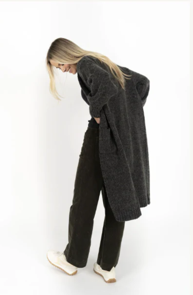HUMIDITY LIFESTYLE ANGELICA CARDI - CHARCOAL - HW25207