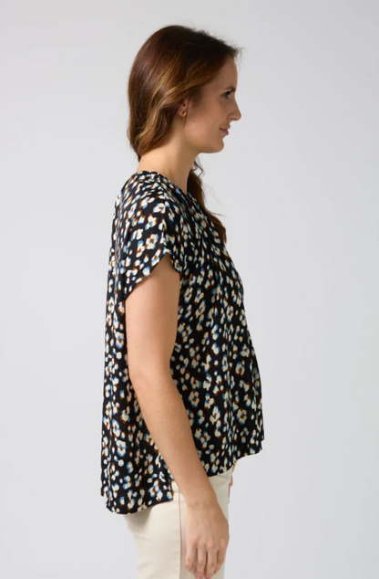 STELLA & GEMMA CLIO BLOUSE - NAVY LEOPARD - SG25SS313