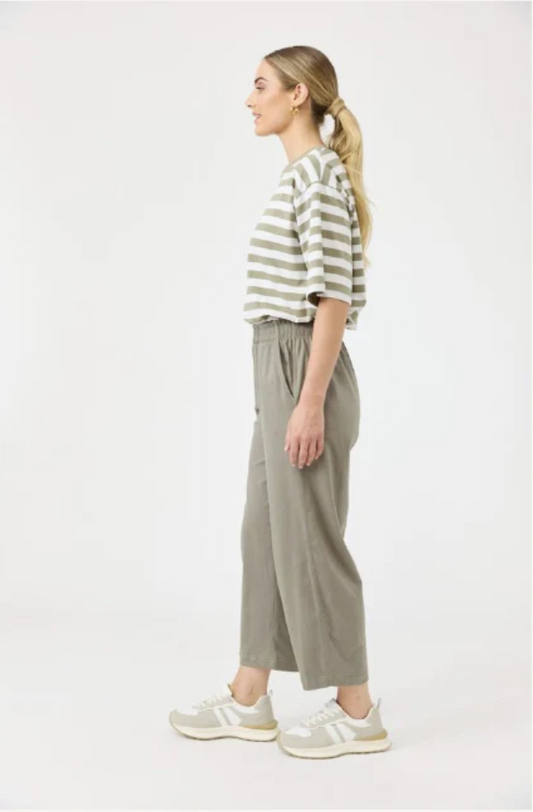 EB & IVE STUDIO TRAVELLER PANT - OLIVE - 2593706