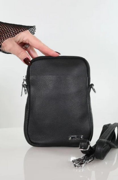 MINX THE BUZZ BAG - BLACK