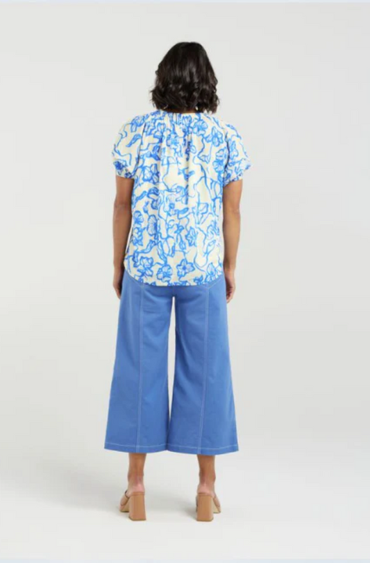 ET ALIA KYLA TOP - FLOWERBOMB BLUE - EA9016-2