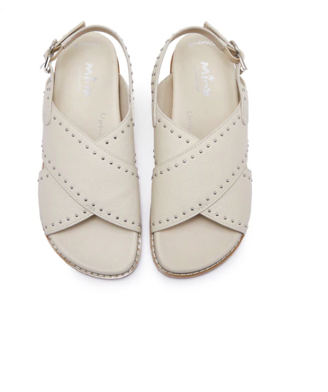 MINX - THRIVE - ALMOND / SILVER STUDS