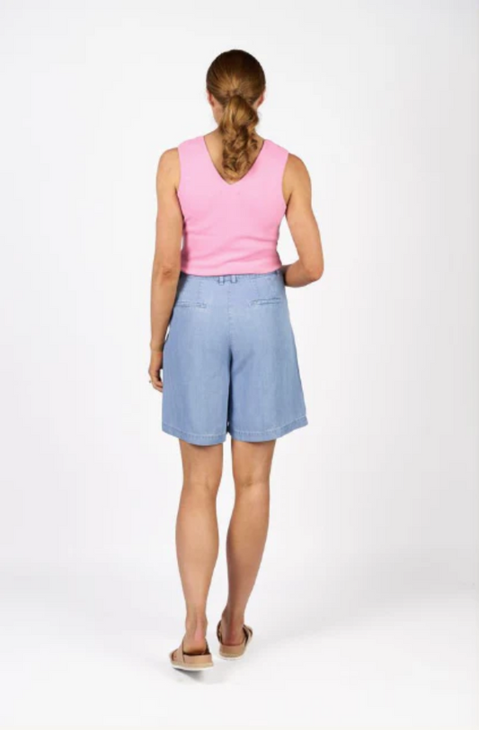 KNEWE NAOMI SHORT - LIGHT BLUE