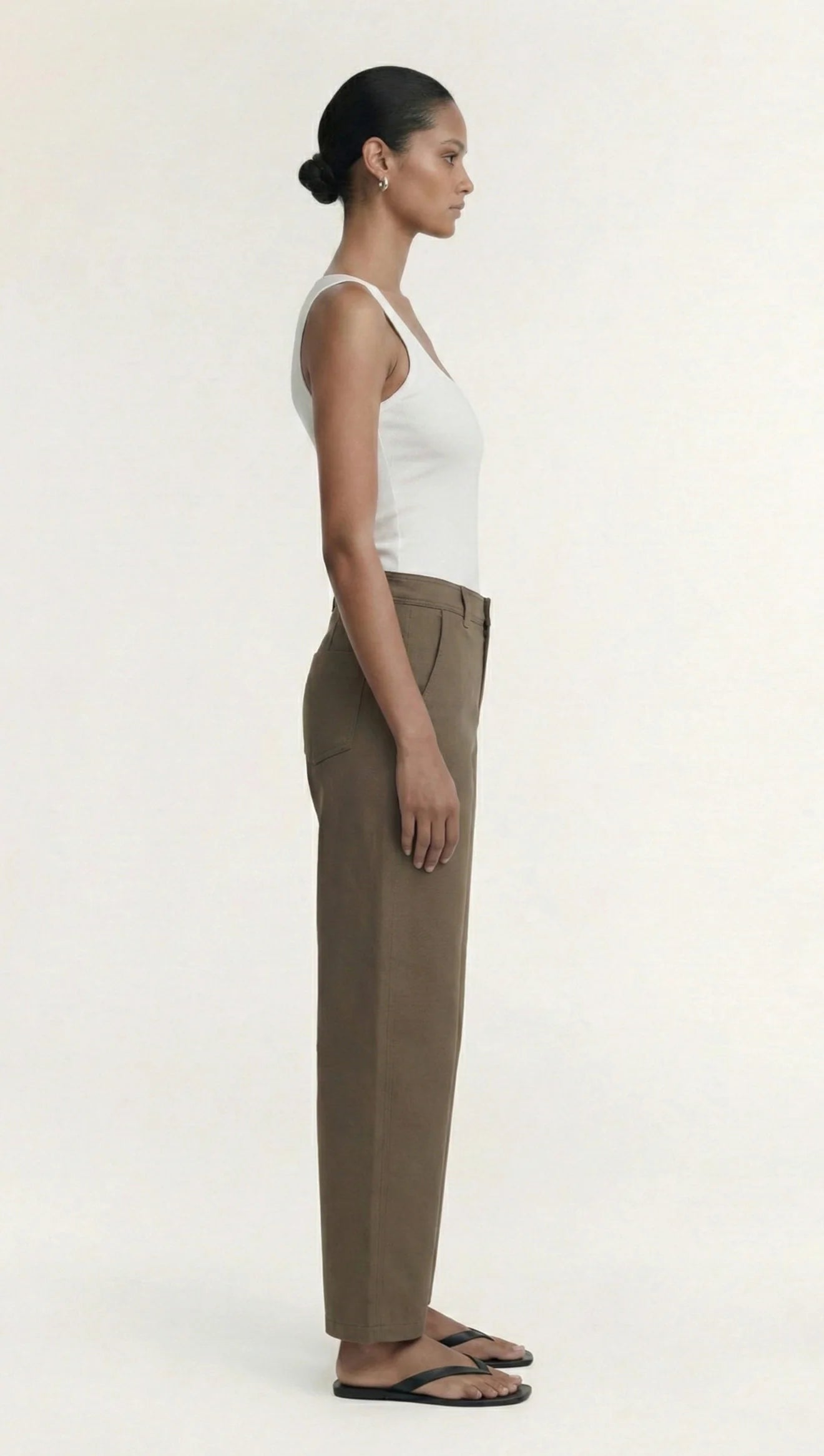 STAPLE THE LABEL ALTO BARRELL LEG PANT - OLIVE