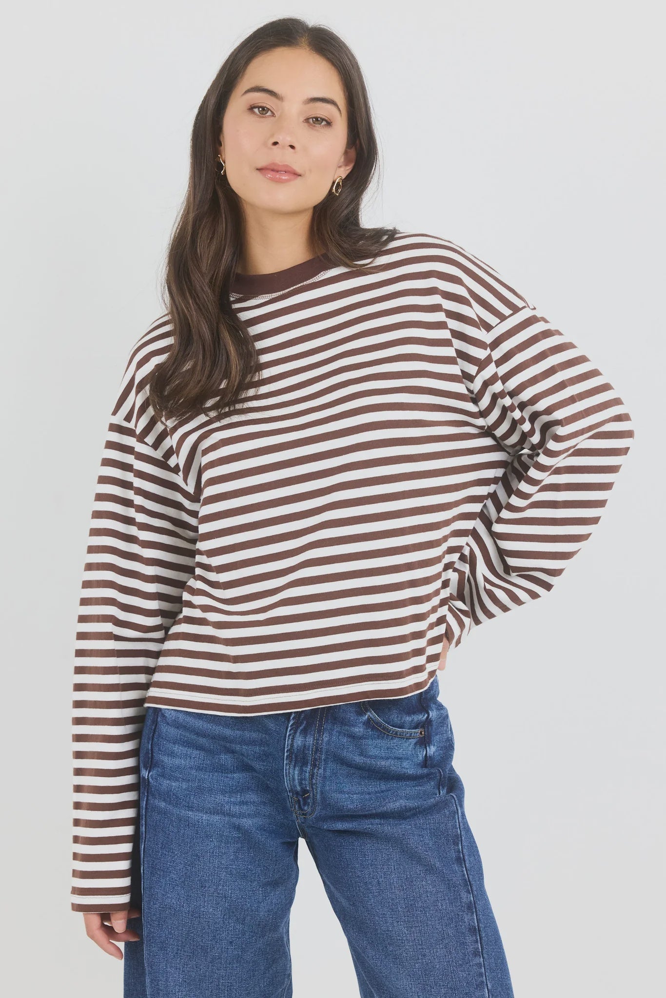 STORIES BE TOLD - UNITE L/S BINDING TEE - CHOCOLATE