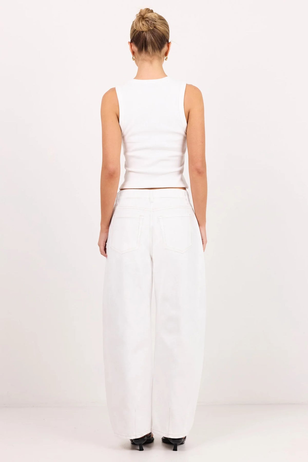 AMONG THE BRAVE - VARSITY BARREL JEANS - IVORY