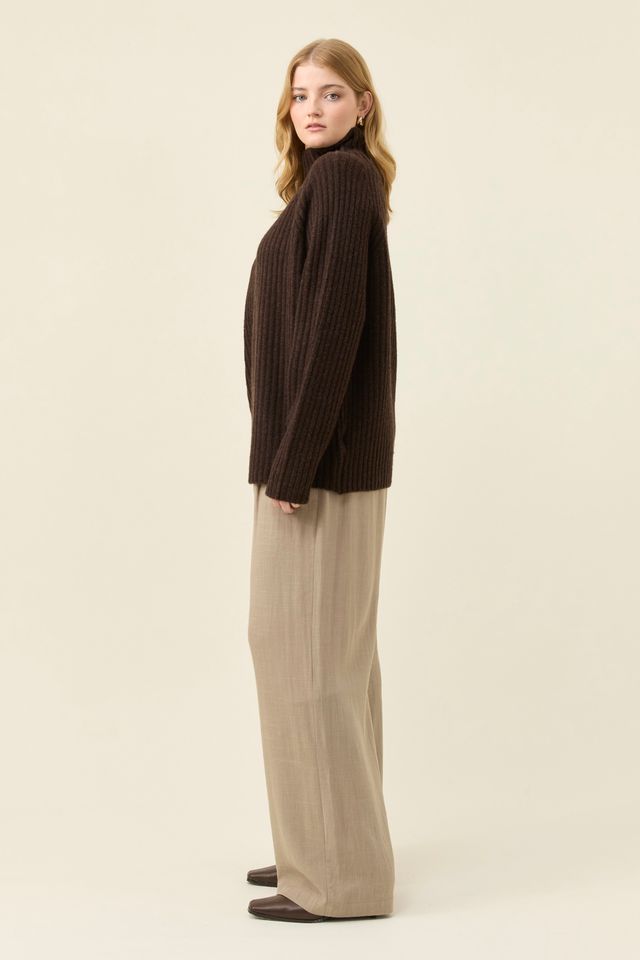 ISLE OF MINE - MIRU JUMPER - CHOCOLATE