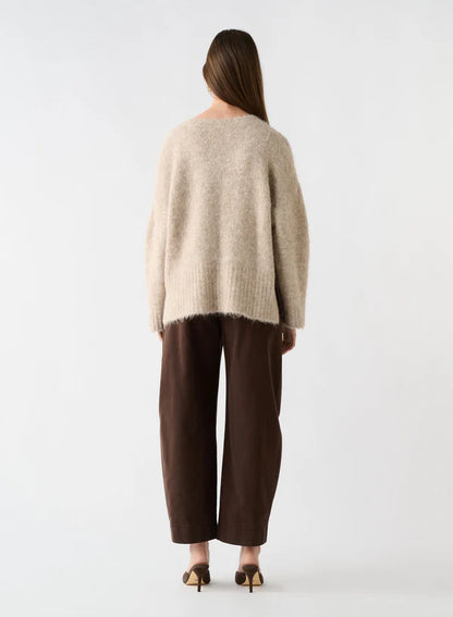 ESMAEE WHISPER V NECK SWEATER - OATMEAL