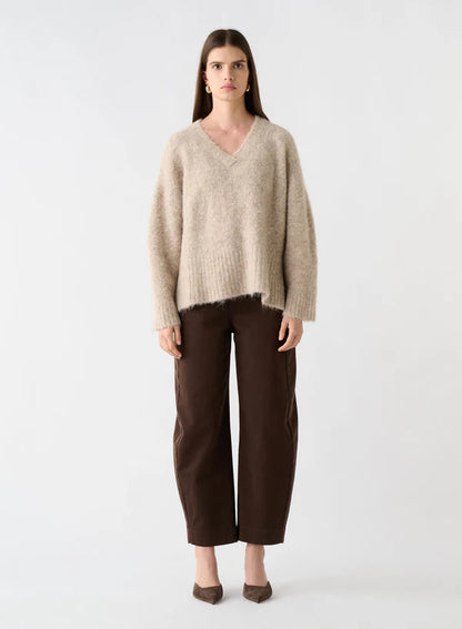 ESMAEE WHISPER V NECK SWEATER - OATMEAL