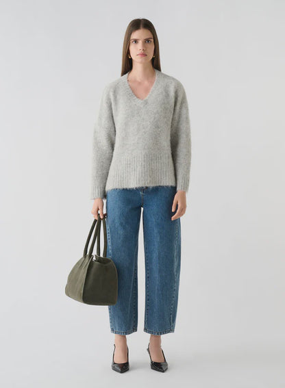 ESMAEE WHISPER V NECK SWEATER - SILVER