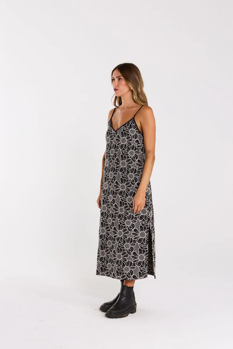 THING THING SLINK DRESS - BLACK DAISY