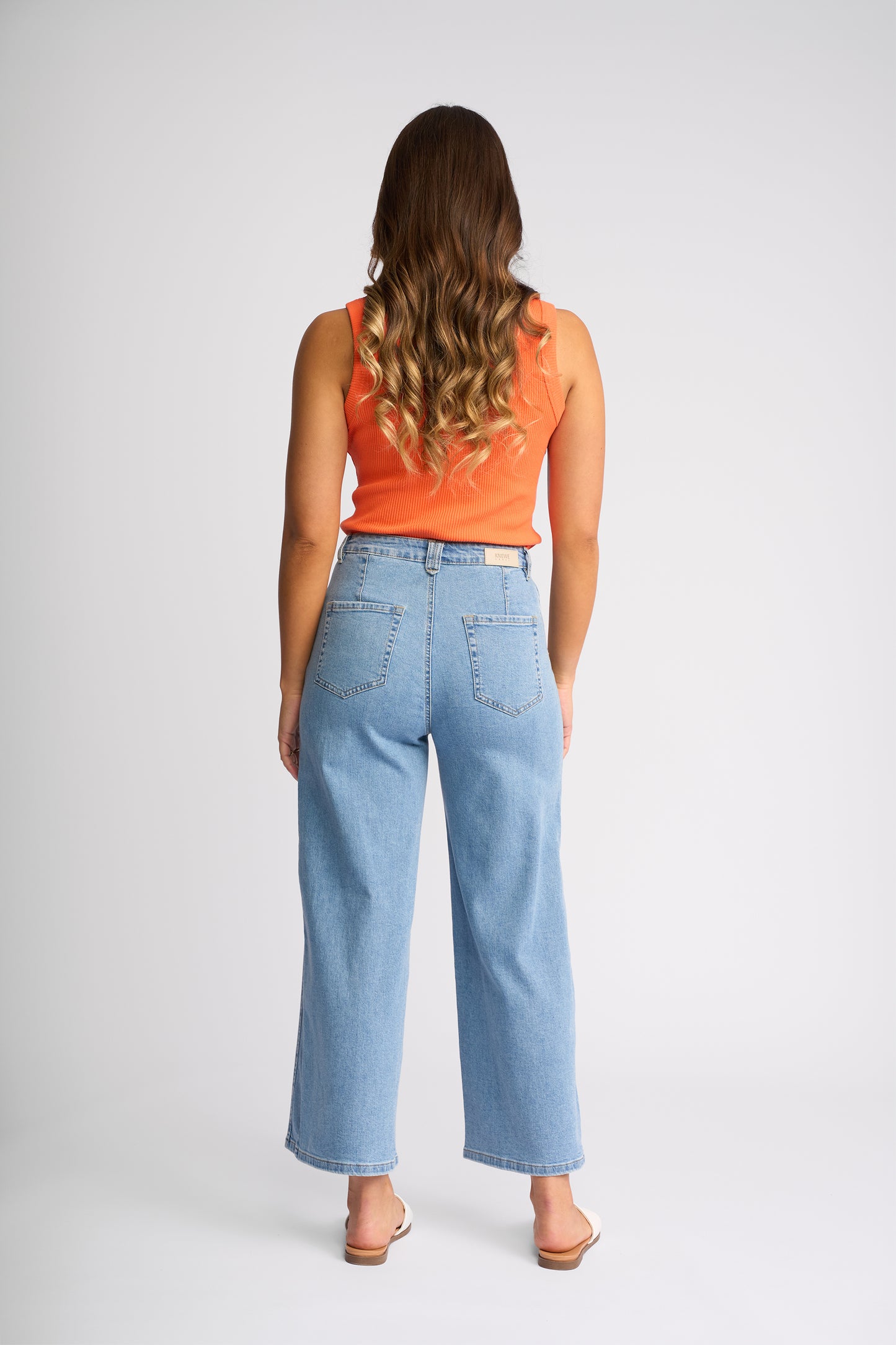 KNEWE INDEX JEAN - LIGHT WASH DENIM