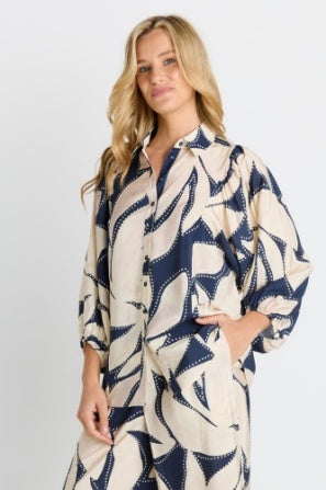 BETTY BASICS NOVA SHIRT - NAVY FLORAL PRINT