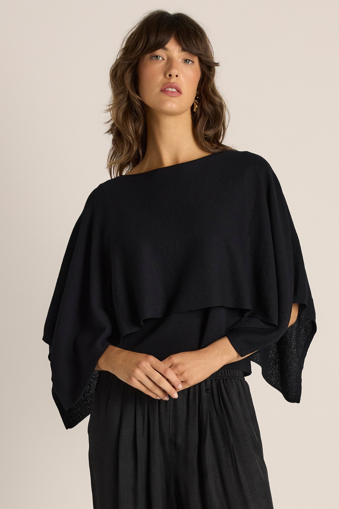 FATE + BECKER KORA CAPE TOP - BLACK