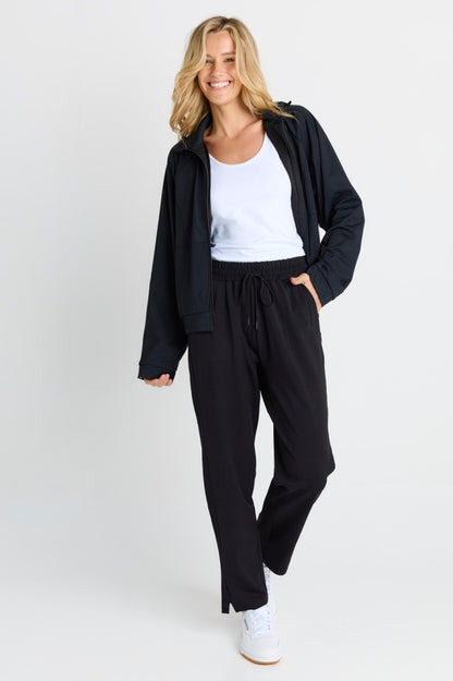 BETTY BASICS MILLA TRAVEL JOGGER - BLACK