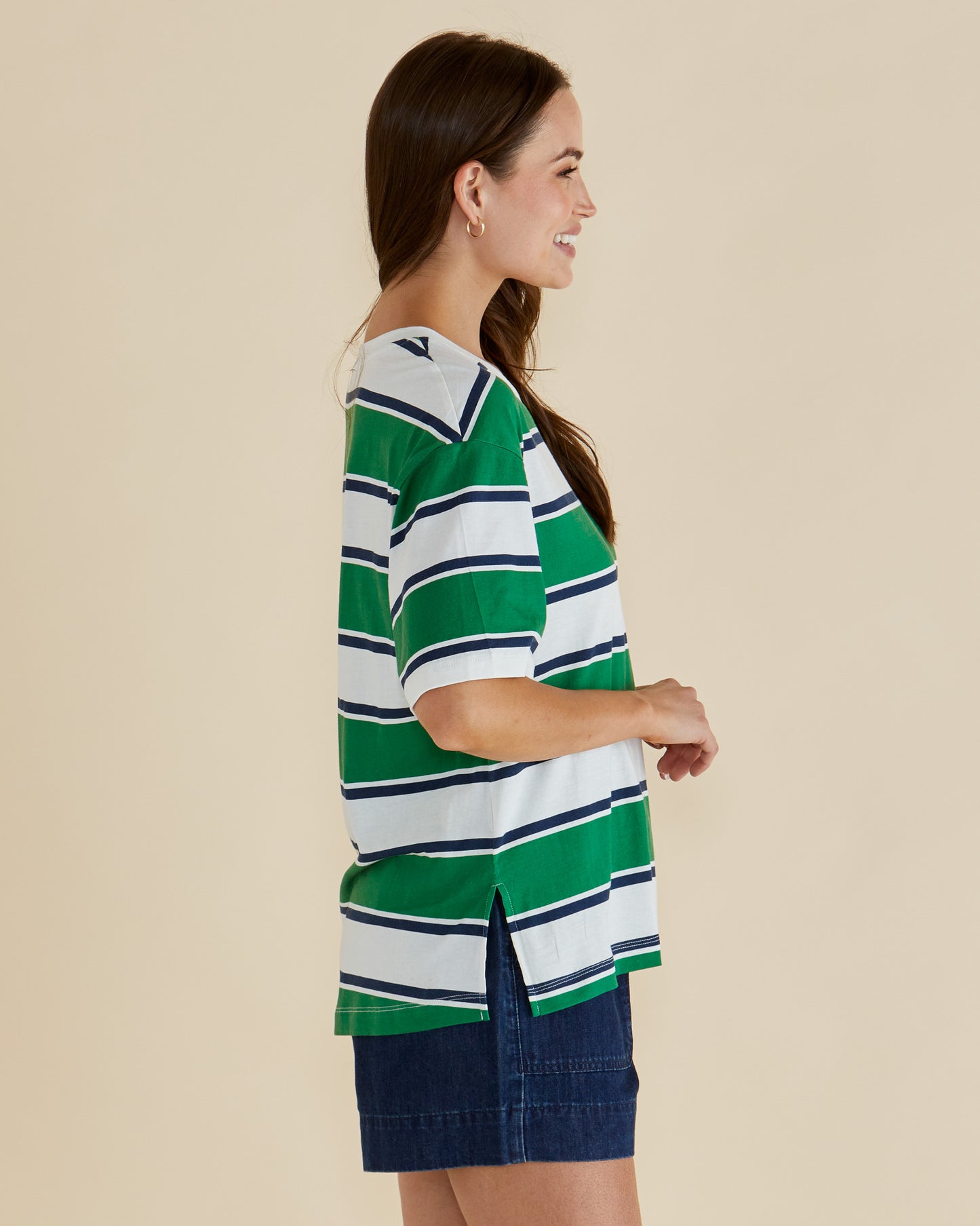 BETTY BASICS RELAX BOXY TEE - NAVY/GREEN STRIPE
