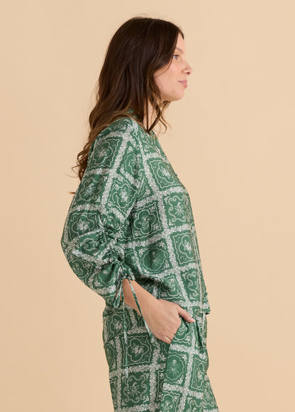 BETTY BASICS BELINDA BLOUSE - FLORAL TILE PRINT