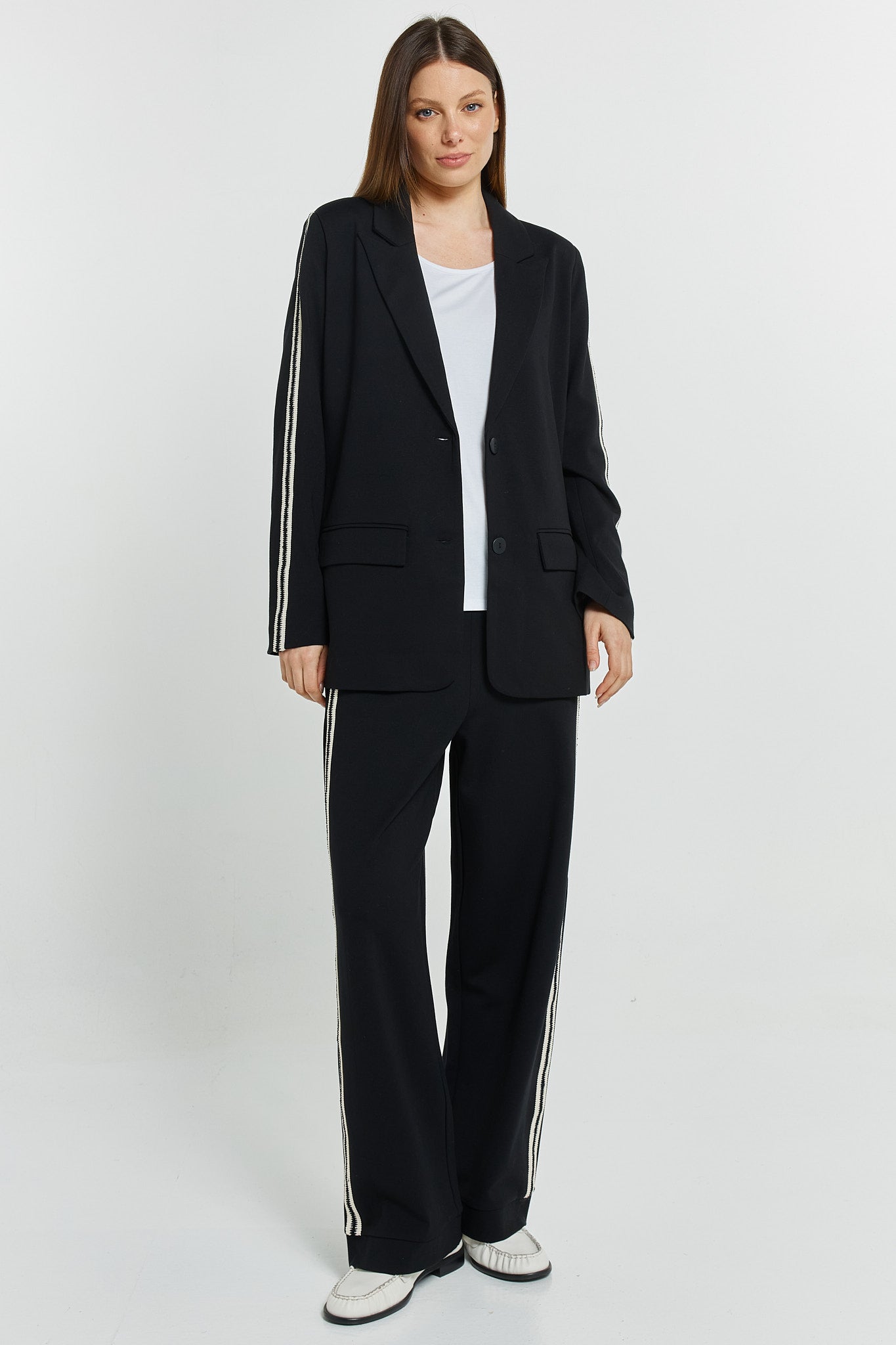 BETTY BASICS BIEN TRIM JOGGER - BLACK TRIM