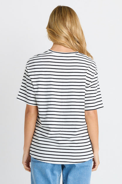 BETTY BASICS RELAX BOXY TEE - BLACK/WHITE STRIPE