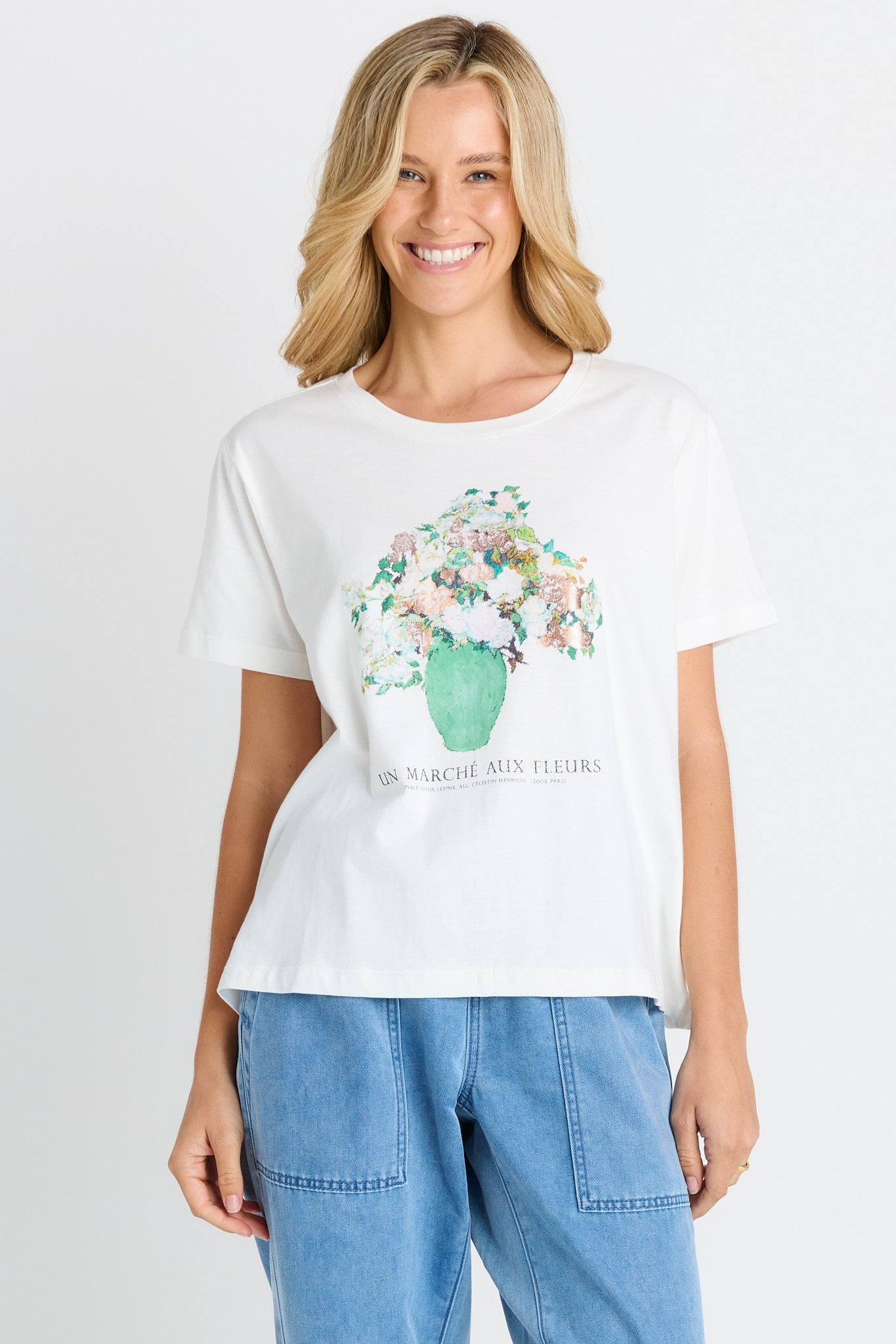 BETTY BASICS ELLIA CREW TEE -WHITE