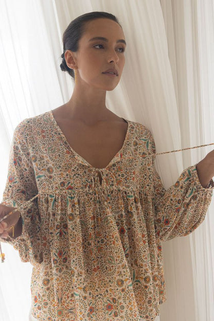 HUMIDITY LIFESTYLE LARA BLOUSE - ALMOND PRINT