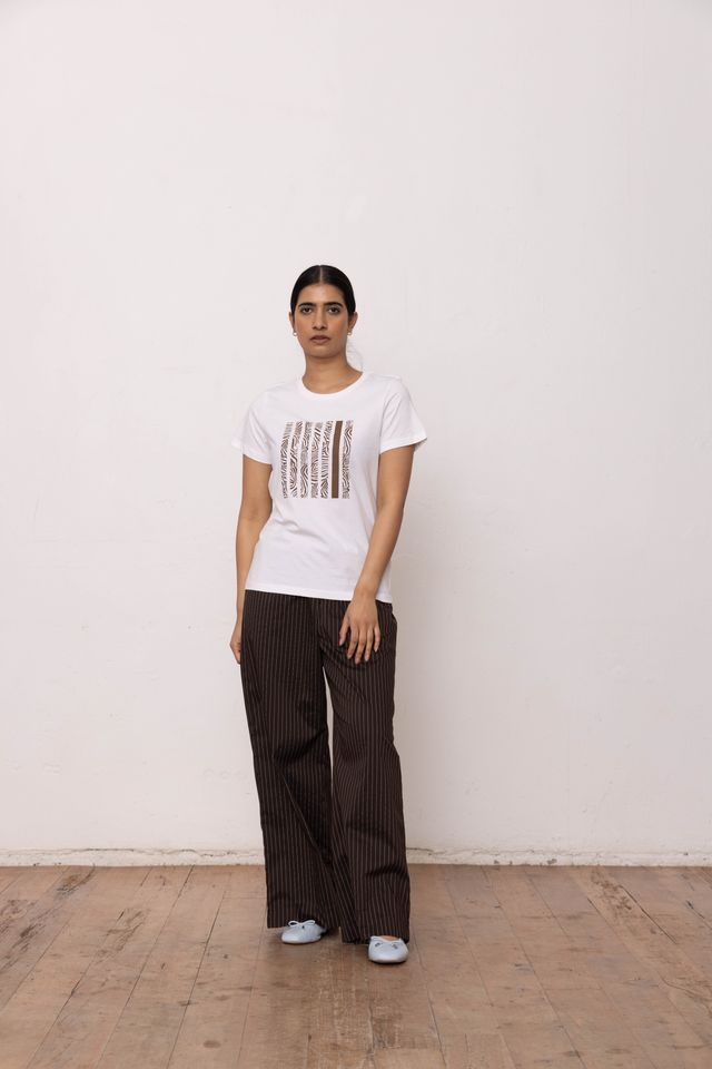 DRESSED SAFARI T-SHIRT - WHITE/BROWN PRINT